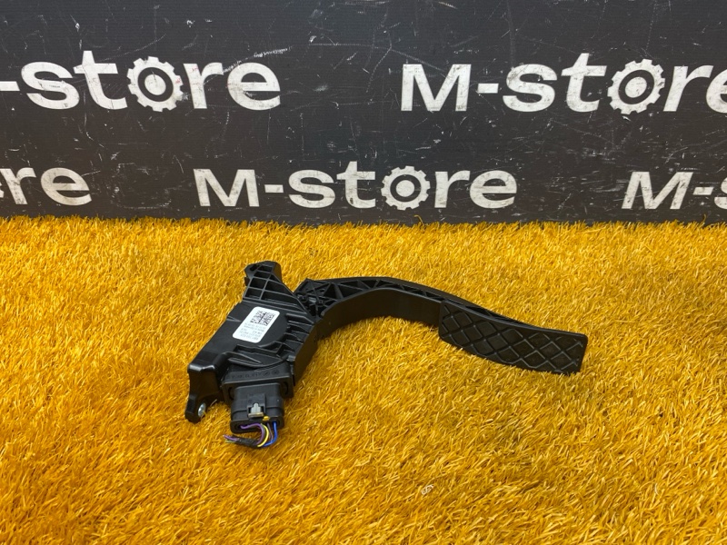 педаль газа, 3000 рублей, Красноярск