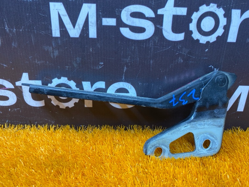 петля капота, 1500 рублей, Красноярск