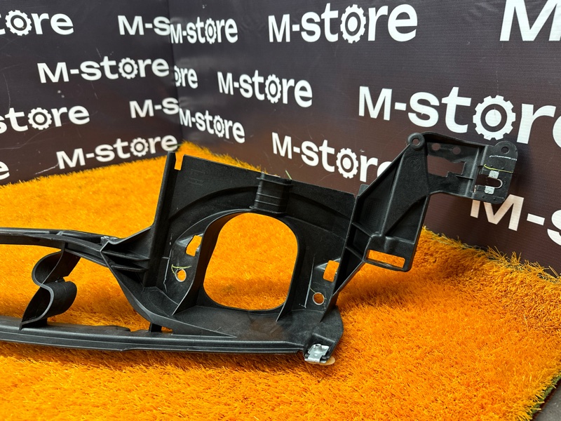 крепление крыла, 2000 рублей, Красноярск