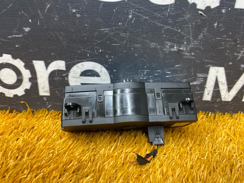 Переключатель света фар, 1000 рублей, Красноярск