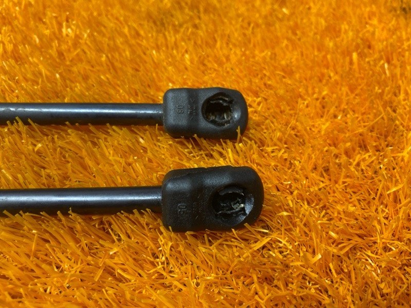 амортизатор капота, 500 рублей, Красноярск