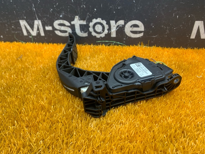 педаль газа, 500 рублей, Красноярск