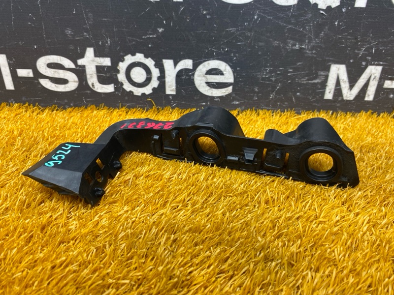 крепление бампера, 1500 рублей, Красноярск