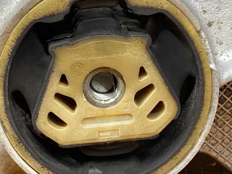 Балка поперечная (подрамник), 21000 рублей, Красноярск