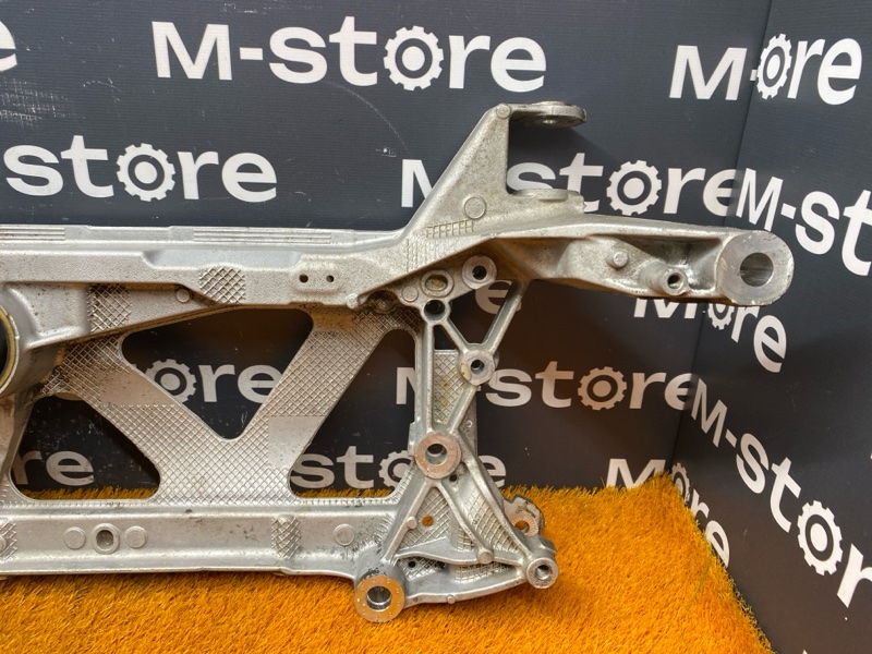 Балка поперечная (подрамник), 21000 рублей, Красноярск