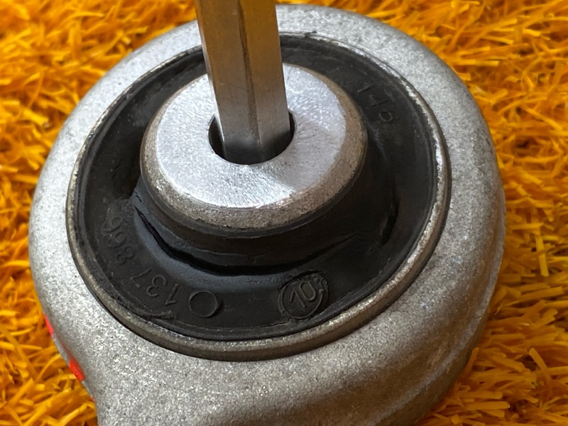 Рычаг подвески верхний, 500 рублей, Красноярск