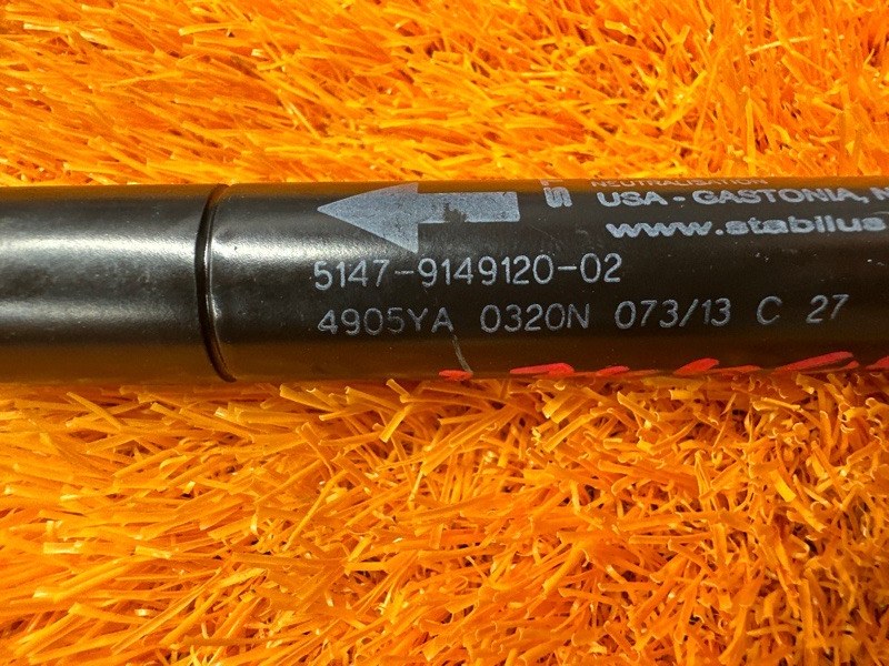 Амортизатор пола багажника, 1000 рублей, Красноярск