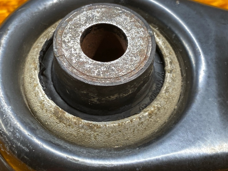 подушка двигателя, 2500 рублей, Красноярск