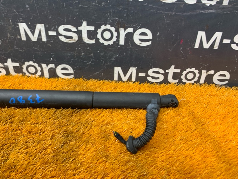 амортизатор багажника, 9000 рублей, Красноярск