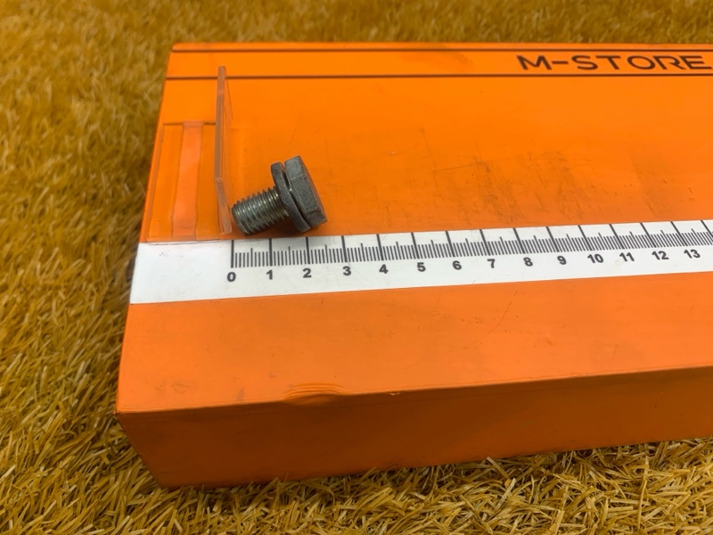 болт гидротрансформатора, 300 рублей, Красноярск