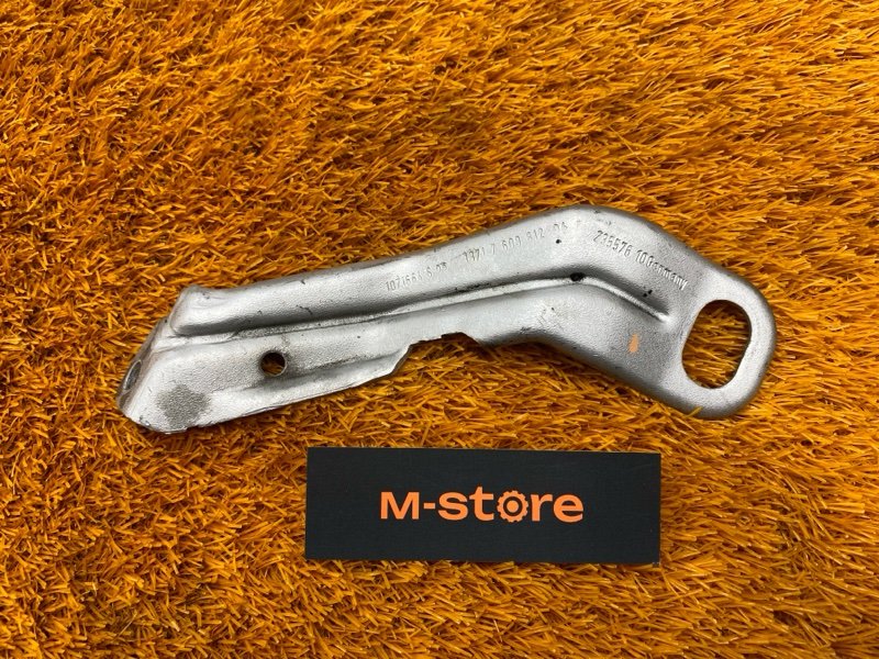 кронштейн, 300 рублей, Красноярск