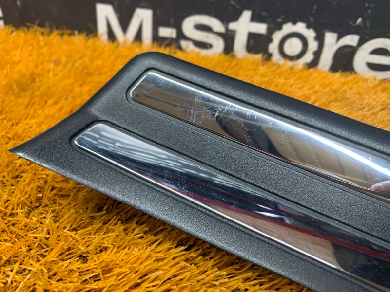 Накладка на порог салона, 350 рублей, Красноярск