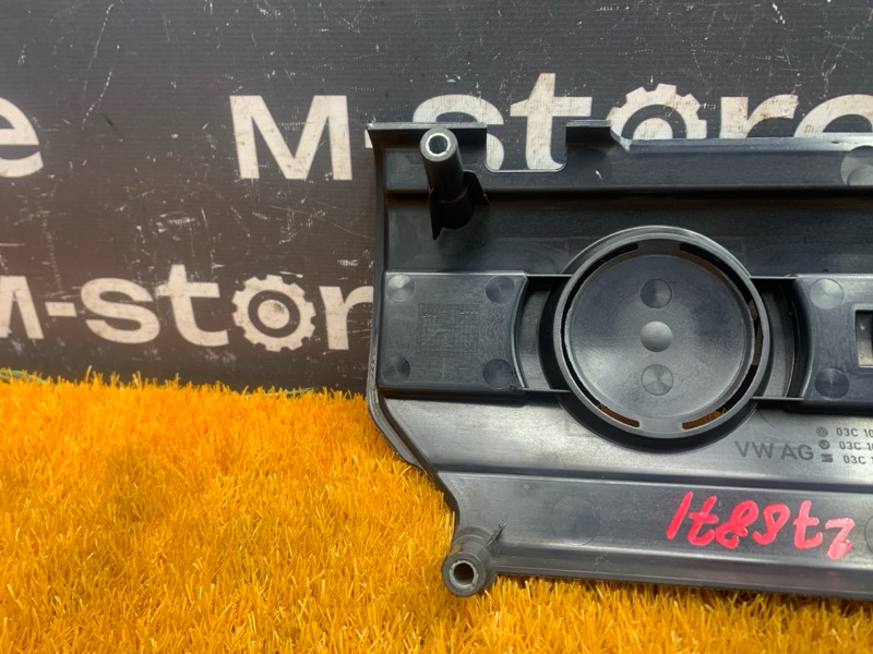 крышка двигателя, 900 рублей, Красноярск