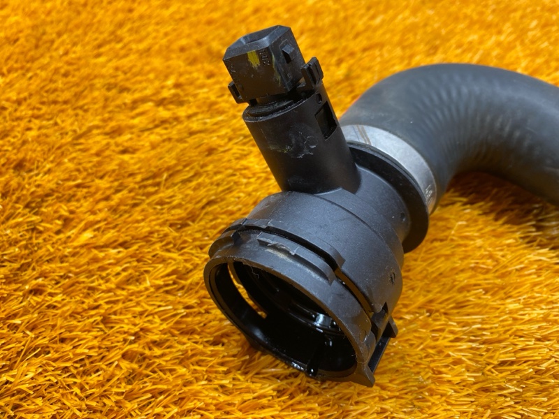 Патрубок радиатора верхний, 1000 рублей, Красноярск