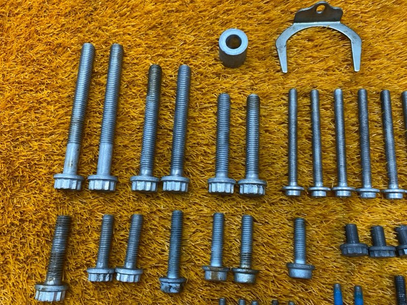 Болты и гайки ДВС, 1500 рублей, Красноярск