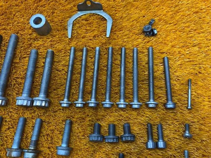 Болты и гайки ДВС, 1500 рублей, Красноярск