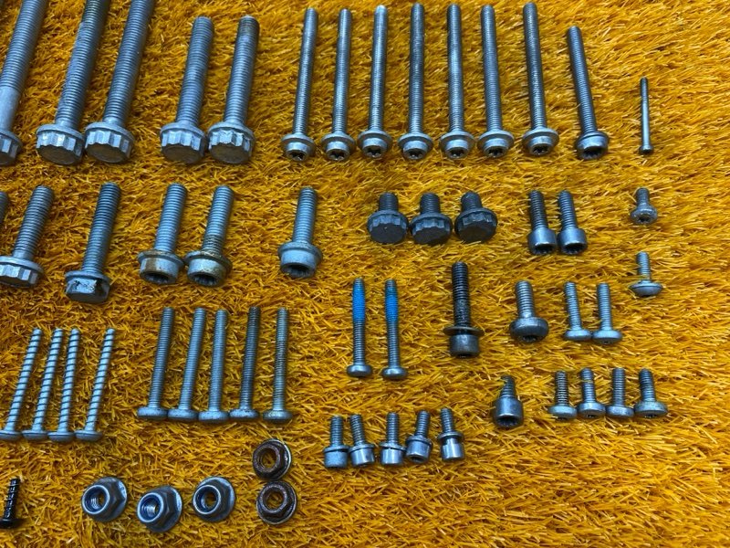 Болты и гайки ДВС, 1500 рублей, Красноярск