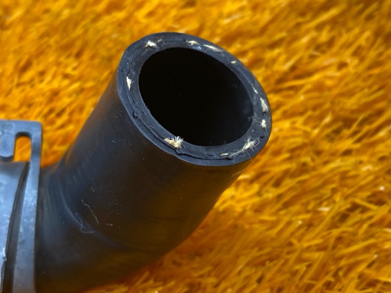 Патрубок системы охлаждения, 700 рублей, Красноярск