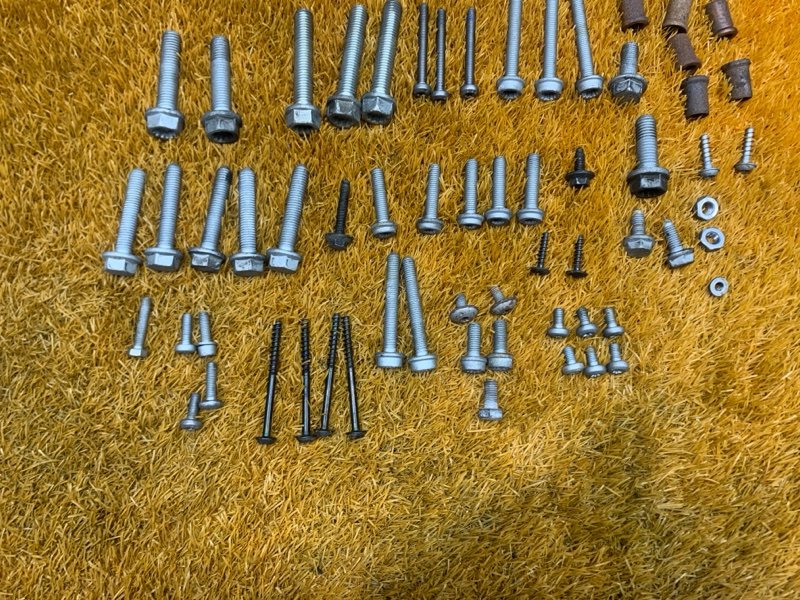 Болты и гайки ДВС, 800 рублей, Красноярск