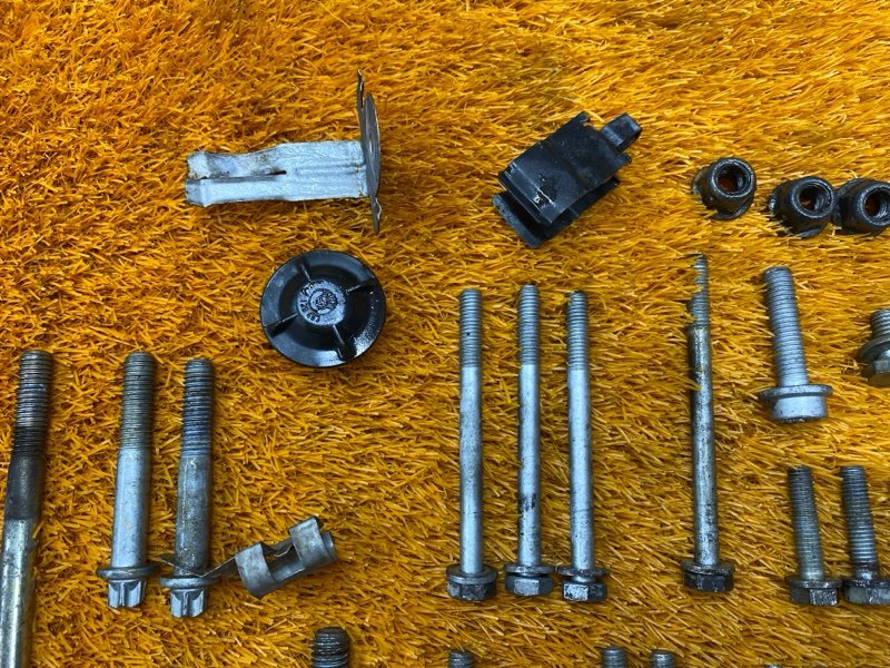 Болты и гайки ДВС, 700 рублей, Красноярск