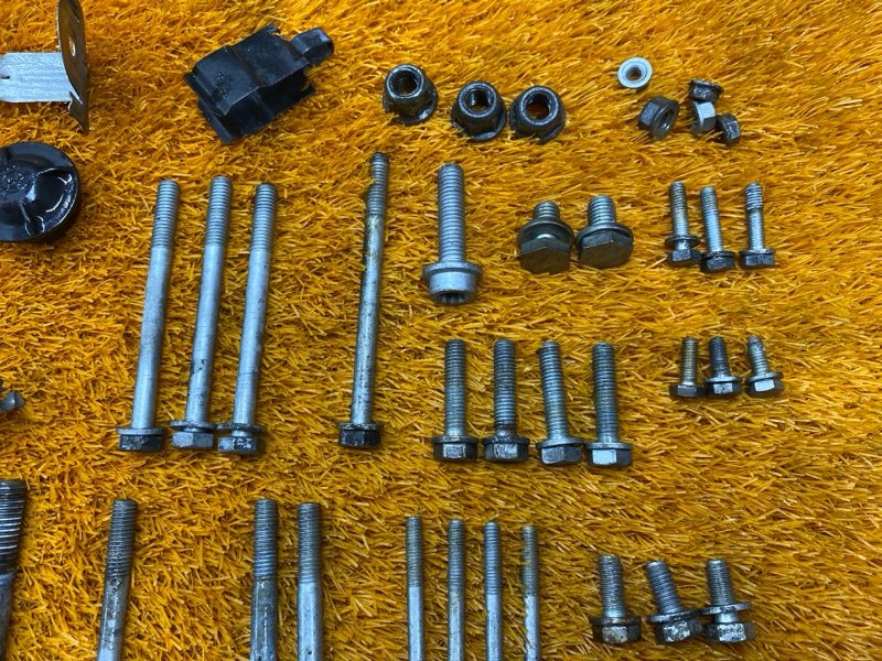 Болты и гайки ДВС, 700 рублей, Красноярск