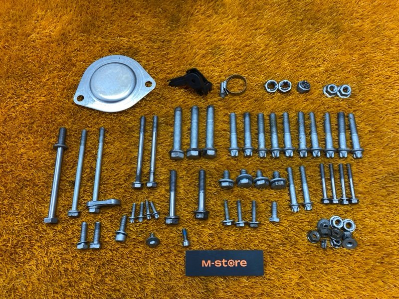 Болты и гайки ДВС, 1000 рублей, Красноярск