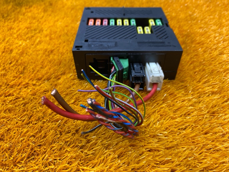 блок предохранителей, 2000 рублей, Красноярск