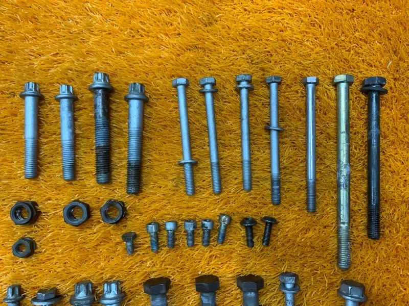 Болты и гайки ДВС, 600 рублей, Красноярск