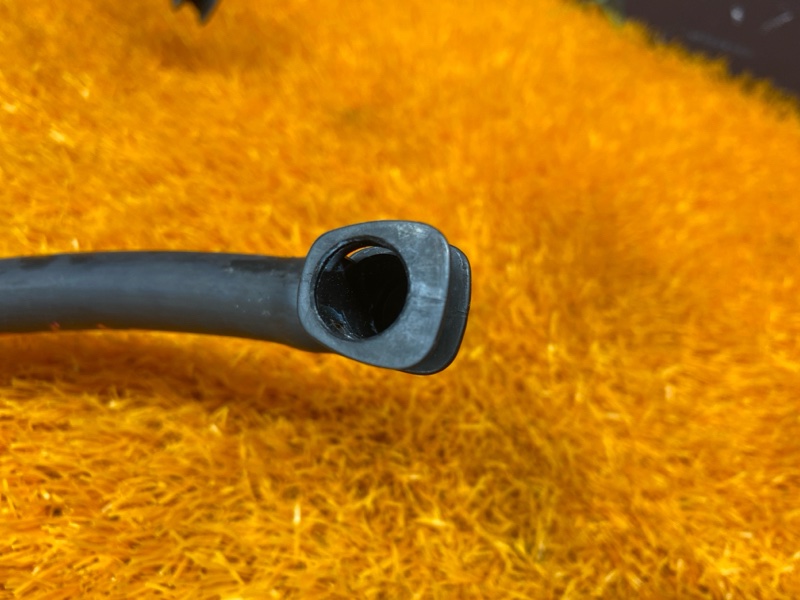 Шланг омывателя фар, 1000 рублей, Красноярск