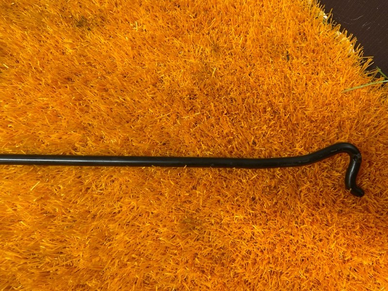 держатель капота, 300 рублей, Красноярск