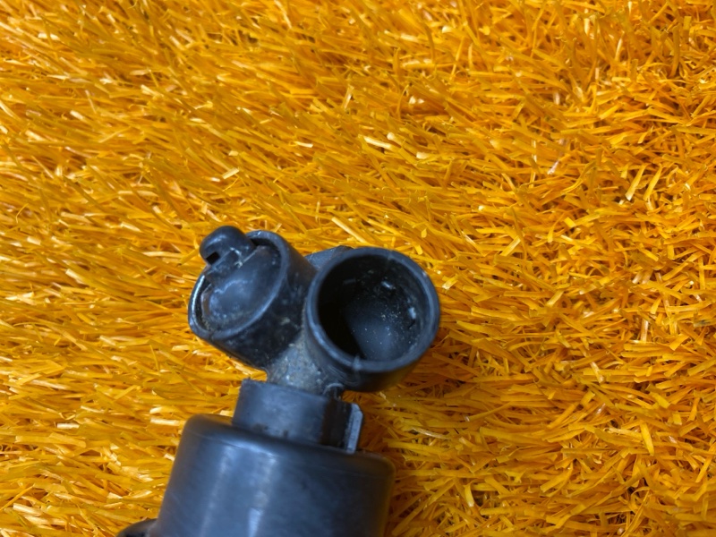 Форсунка омывателя фары, 1000 рублей, Красноярск