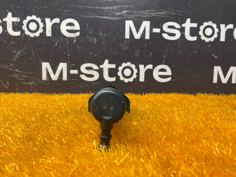 Форсунка омывателя фары, 1000 рублей, Красноярск