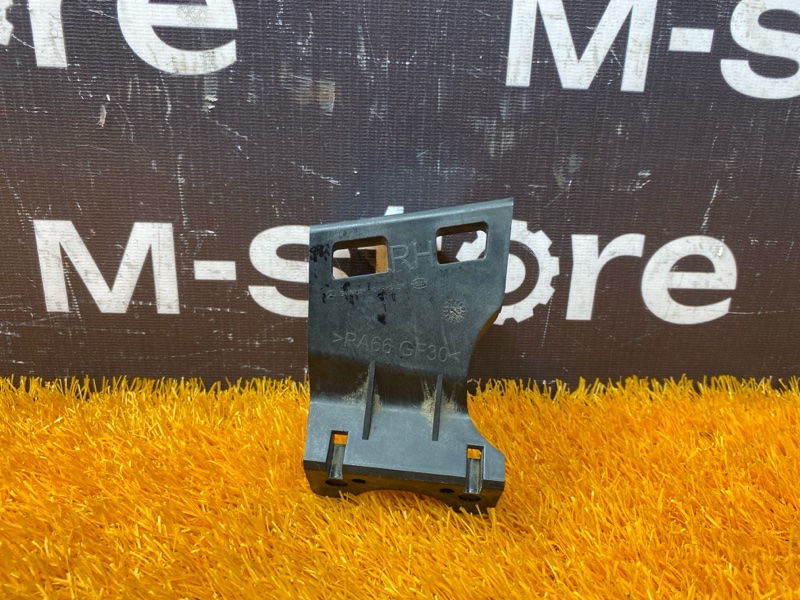 Кронштейн форсунки омывателя фары, 1000 рублей, Красноярск