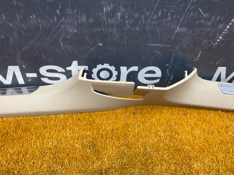 Накладка на порог салона, 1700 рублей, Красноярск