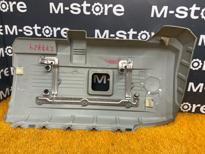 крышка двигателя, 1900 рублей, Красноярск