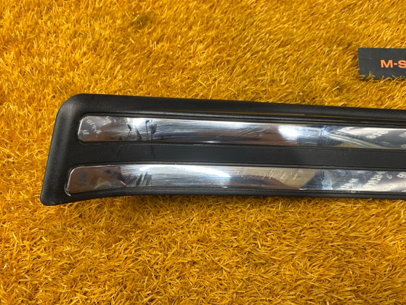 Накладка на порог салона, 500 рублей, Красноярск