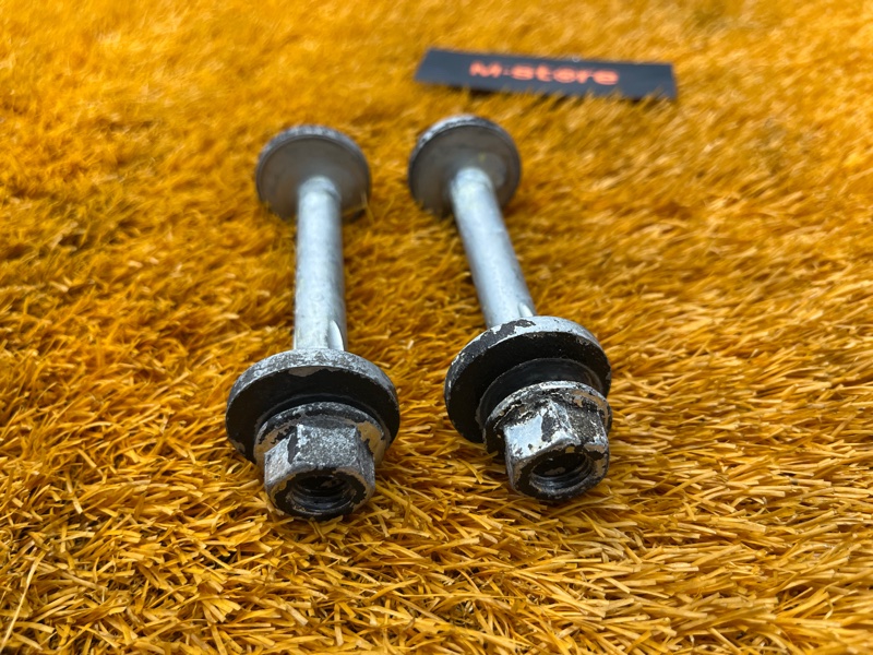 Болт развальный, 1000 рублей, Красноярск