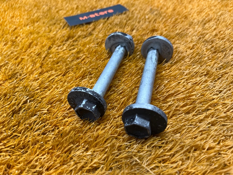 Болт развальный, 1000 рублей, Красноярск