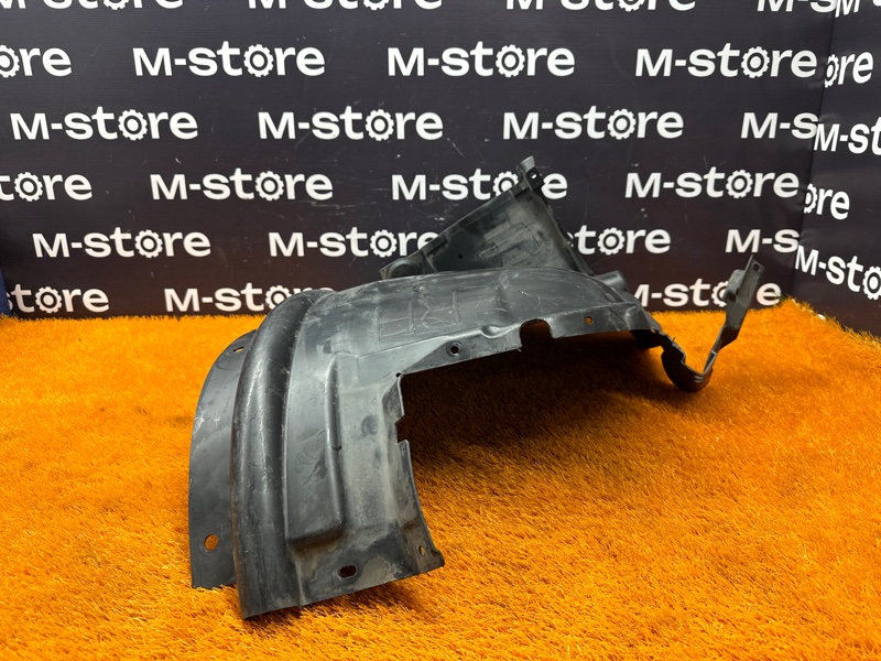 подкрылок, 2000 рублей, Красноярск