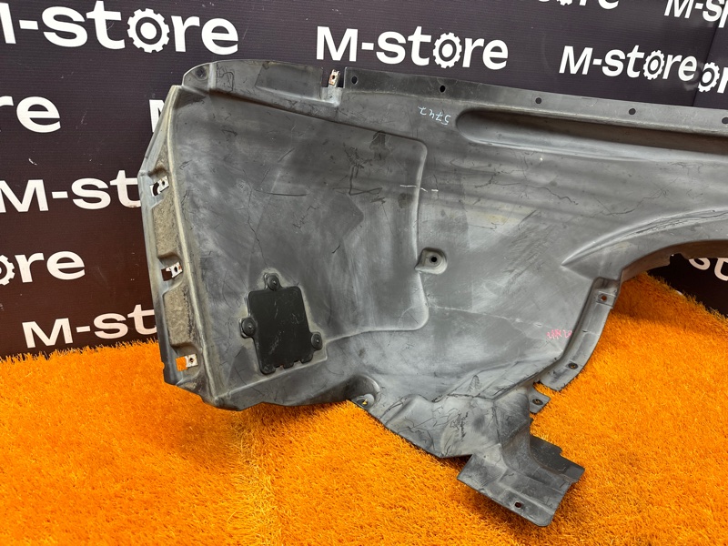 подкрылок, 5000 рублей, Красноярск