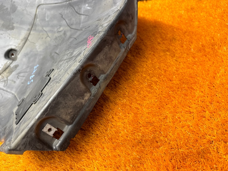 подкрылок, 4500 рублей, Красноярск