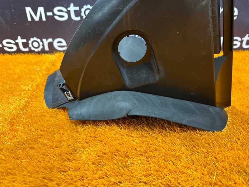 подкрылок, 3000 рублей, Красноярск