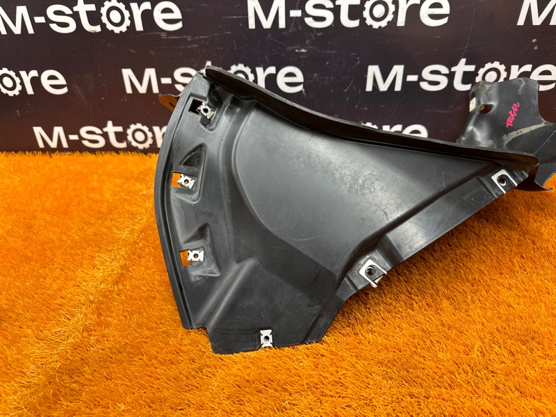 подкрылок, 5000 рублей, Красноярск