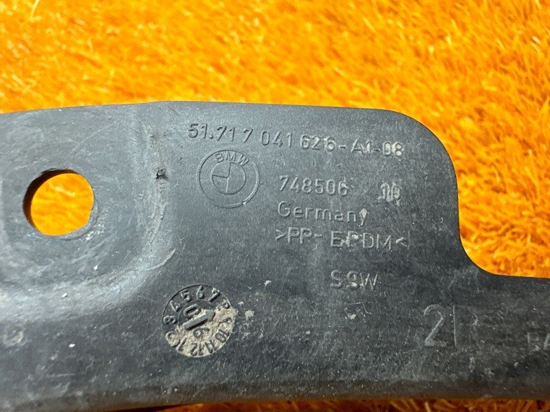 подкрылок, 800 рублей, Красноярск