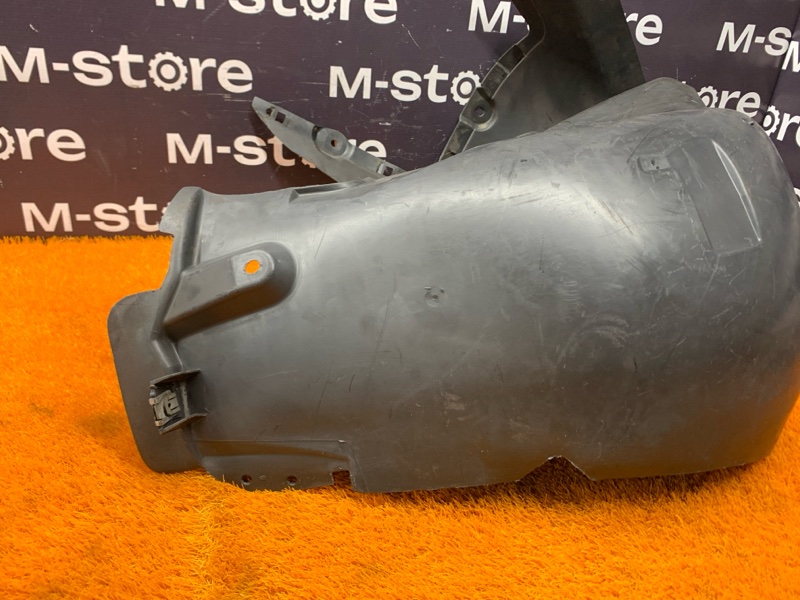 подкрылок, 500 рублей, Красноярск