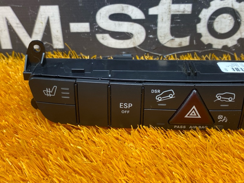 Блок кнопок (подогрев сидений), 1200 рублей, Красноярск