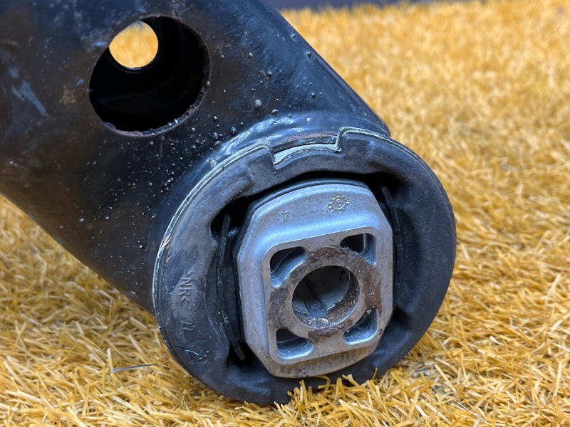 Балка поперечная (подрамник), 2500 рублей, Красноярск