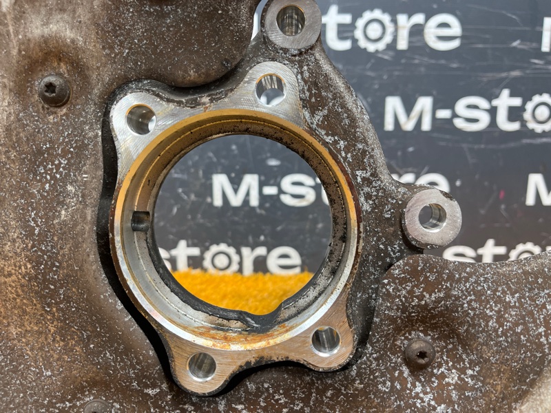 кулак поворотный, 1400 рублей, Красноярск