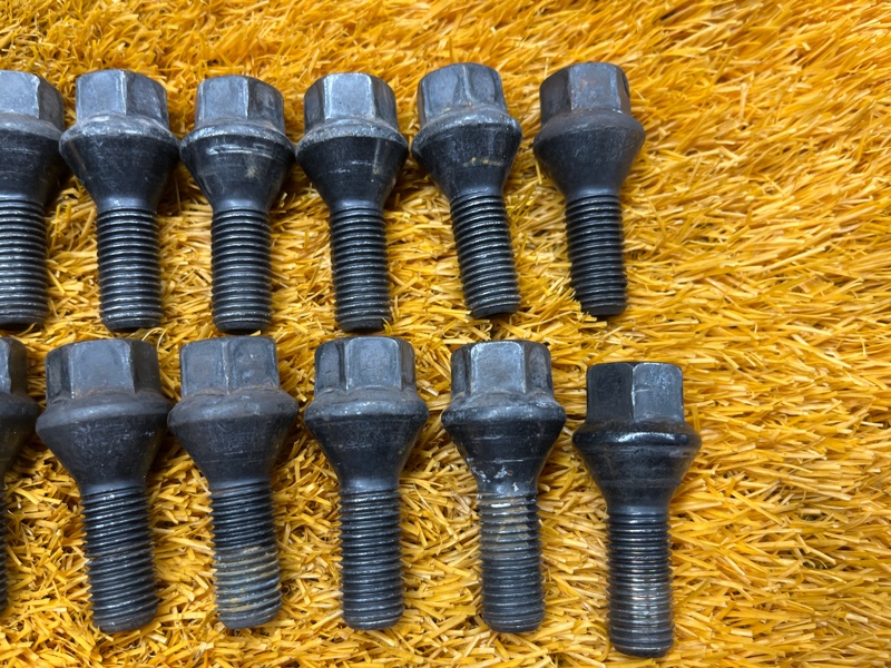 болт колесный, 1600 рублей, Красноярск