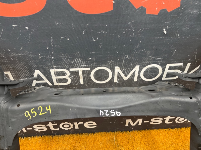 Балка поперечная (подрамник), 11000 рублей, Красноярск